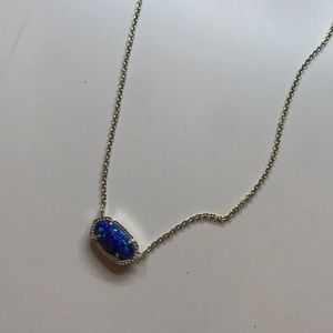 Kendra Scott necklace